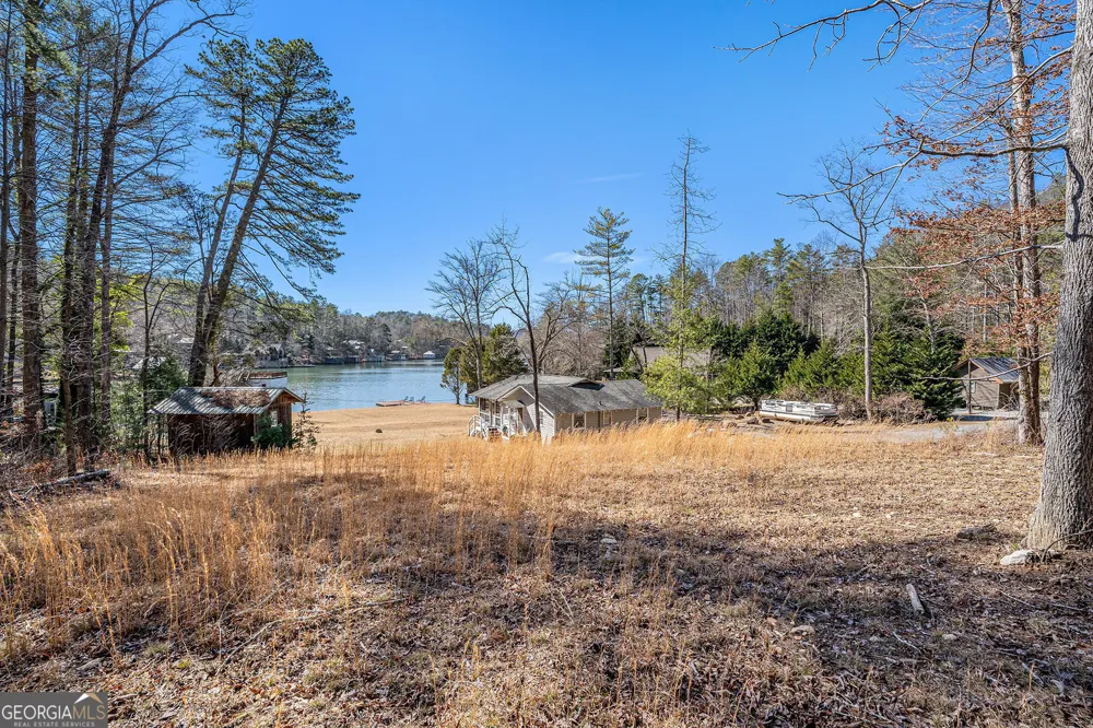 5622 Murray Cove RD Tiger, GA 30576