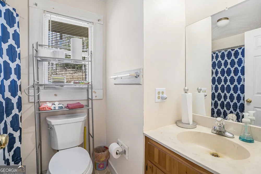 5622 Murray Cove RD Tiger, GA 30576