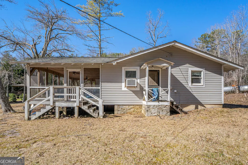 5622 Murray Cove RD Tiger, GA 30576