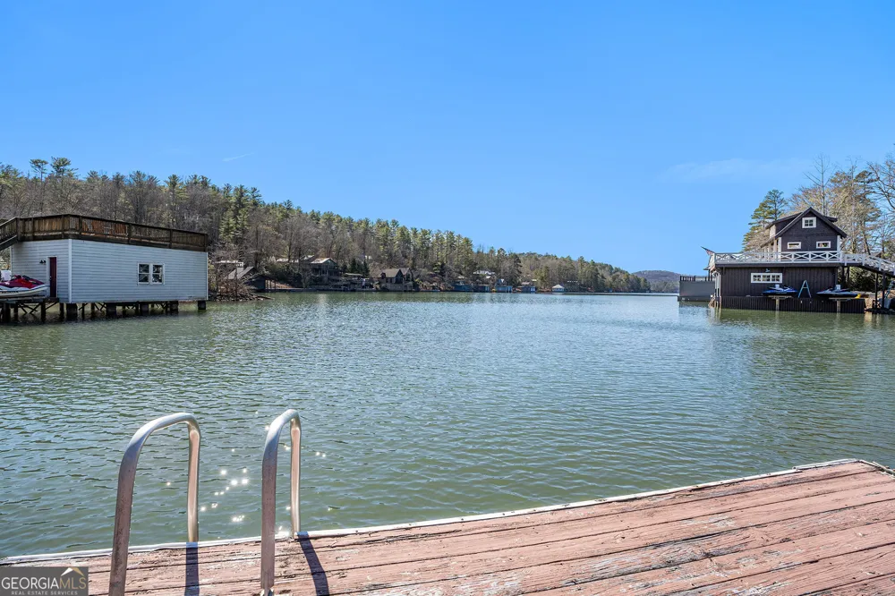 5622 Murray Cove RD Tiger, GA 30576