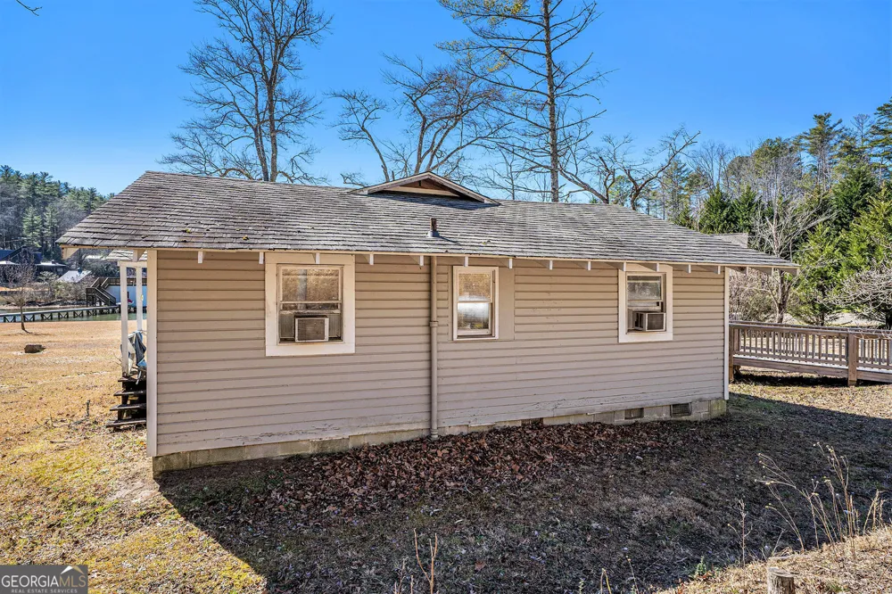 5622 Murray Cove RD Tiger, GA 30576