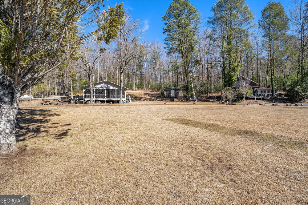 5622 Murray Cove RD Tiger, GA 30576