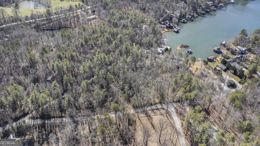 5622 Murray Cove RD Tiger, GA 30576