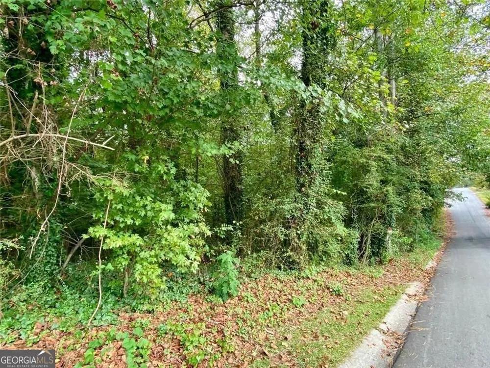 7098 Pleasant DR Austell, GA 30168