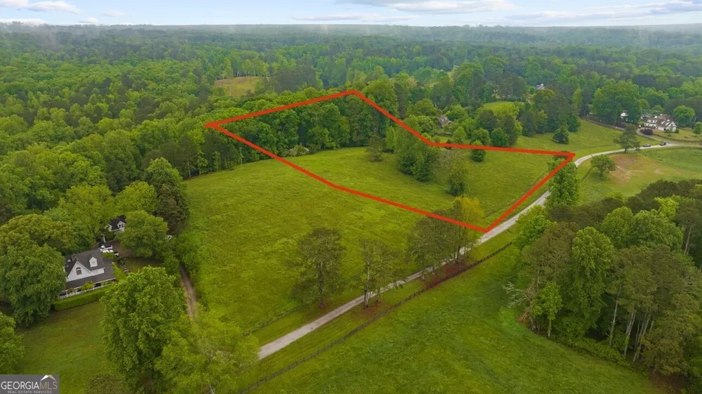 855 Rivendell LN Alpharetta, GA 30004