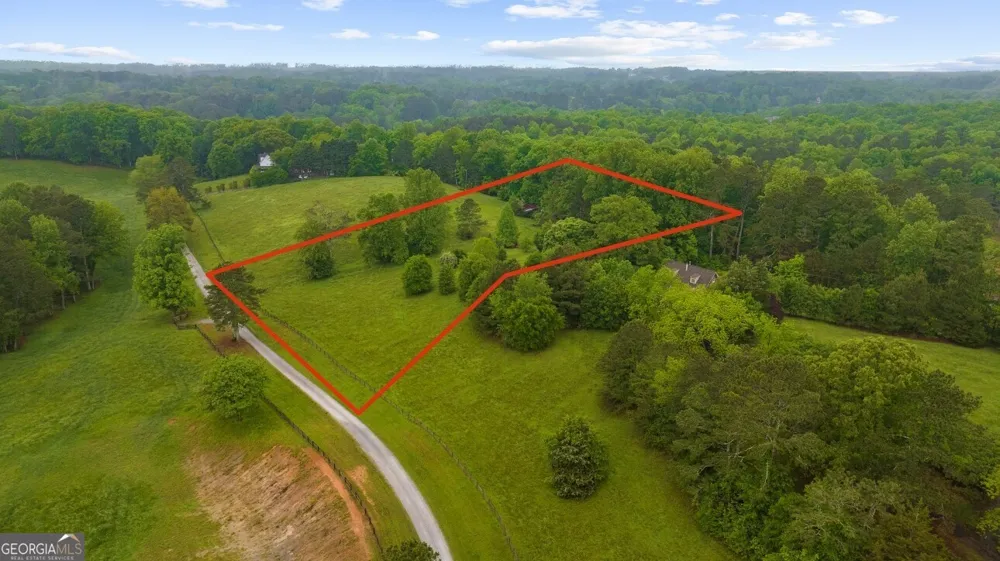 855 Rivendell LN Alpharetta, GA 30004