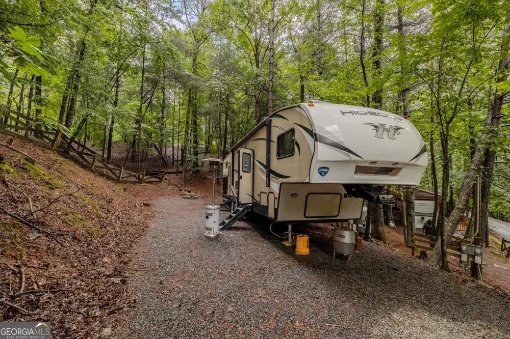 341 25th ST Ellijay, GA 30540