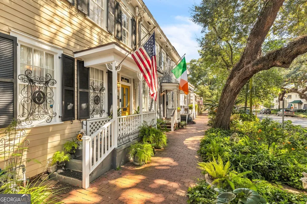 528 E Jones ST Savannah, GA 31401