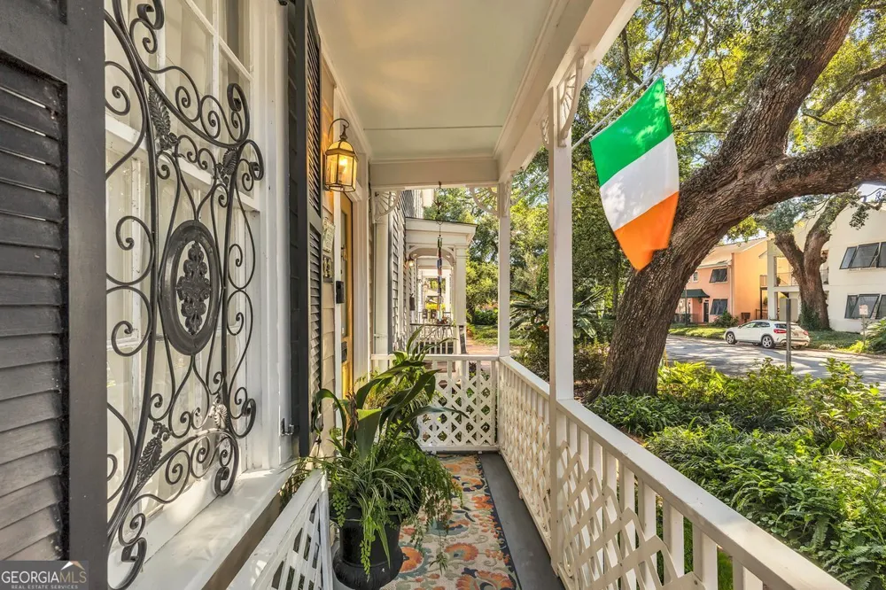 528 E Jones ST Savannah, GA 31401