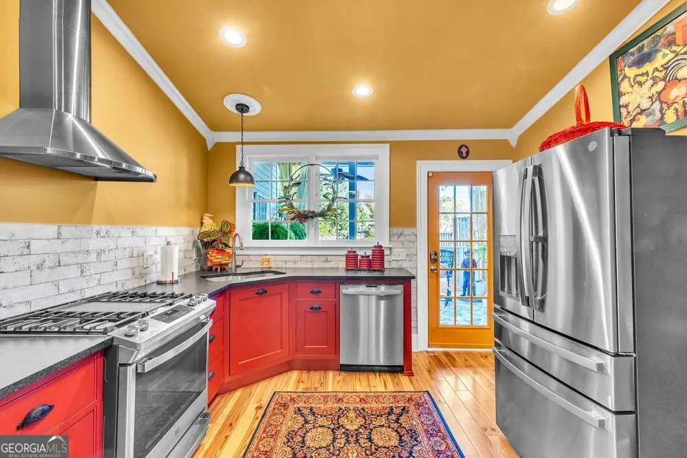 528 E Jones ST Savannah, GA 31401