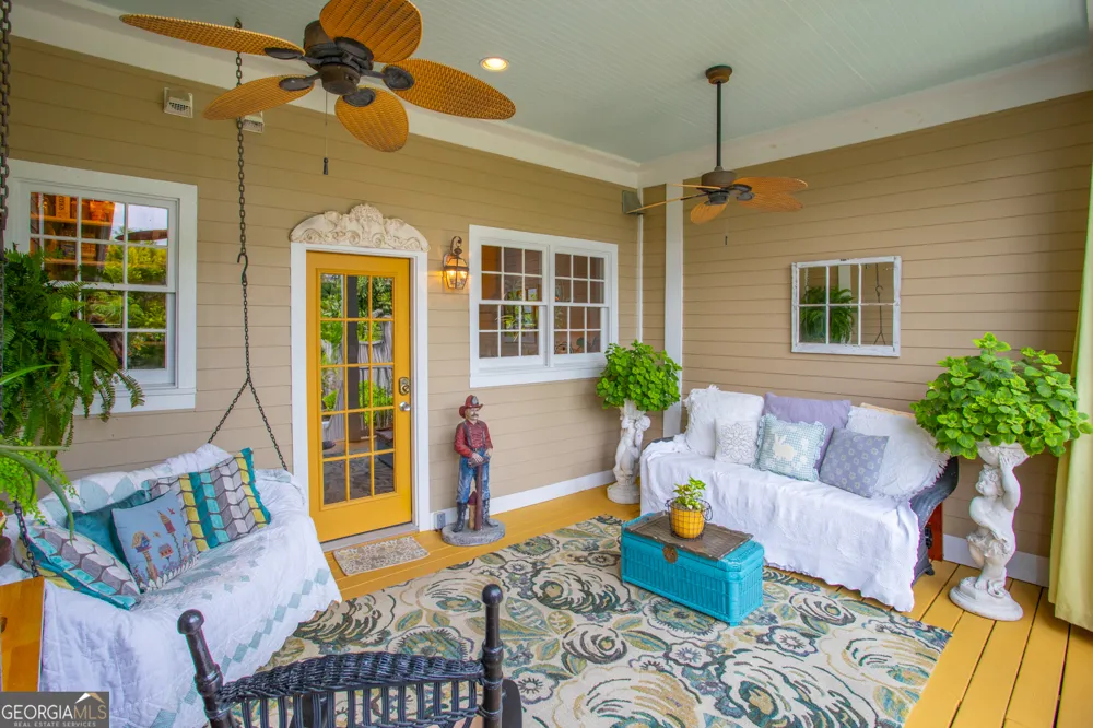 528 E Jones ST Savannah, GA 31401