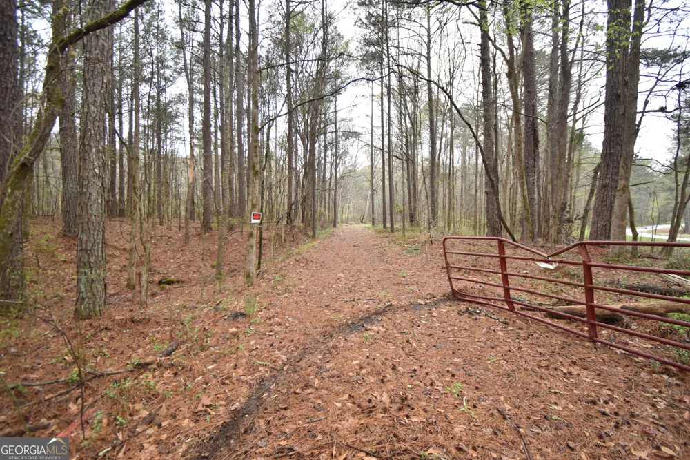 955 Cheatham RD Griffin, GA 30223