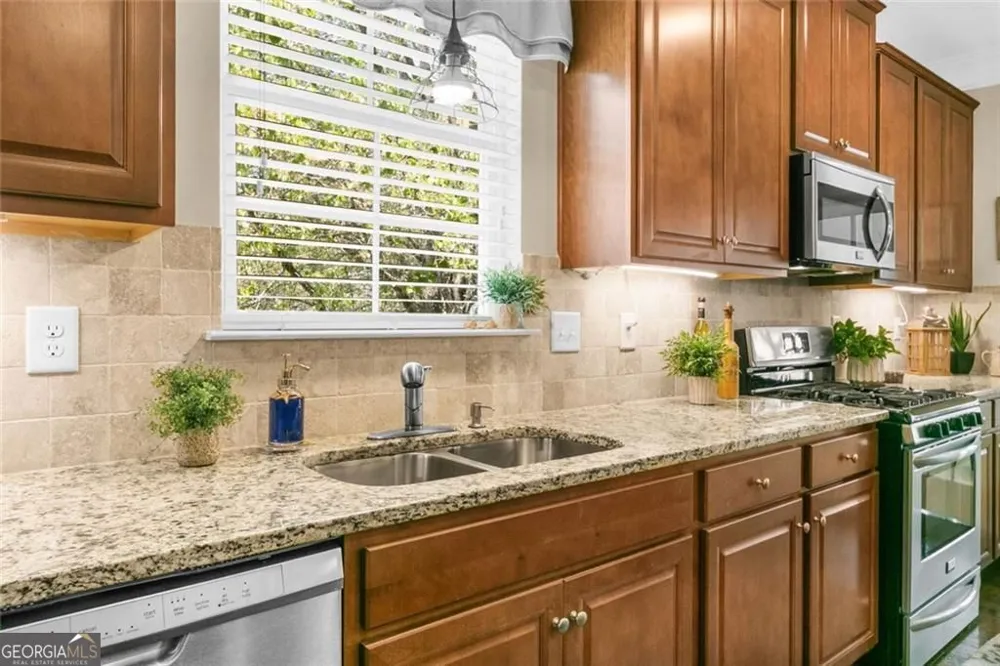 559 Bishopton ST Grayson, GA 30017