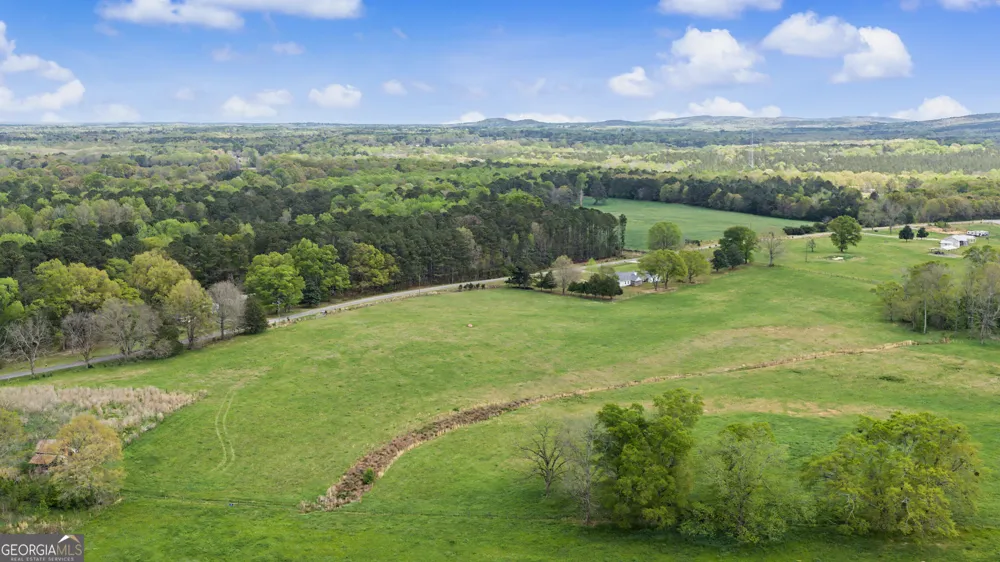 242 McCrary RD Molena, GA 30258