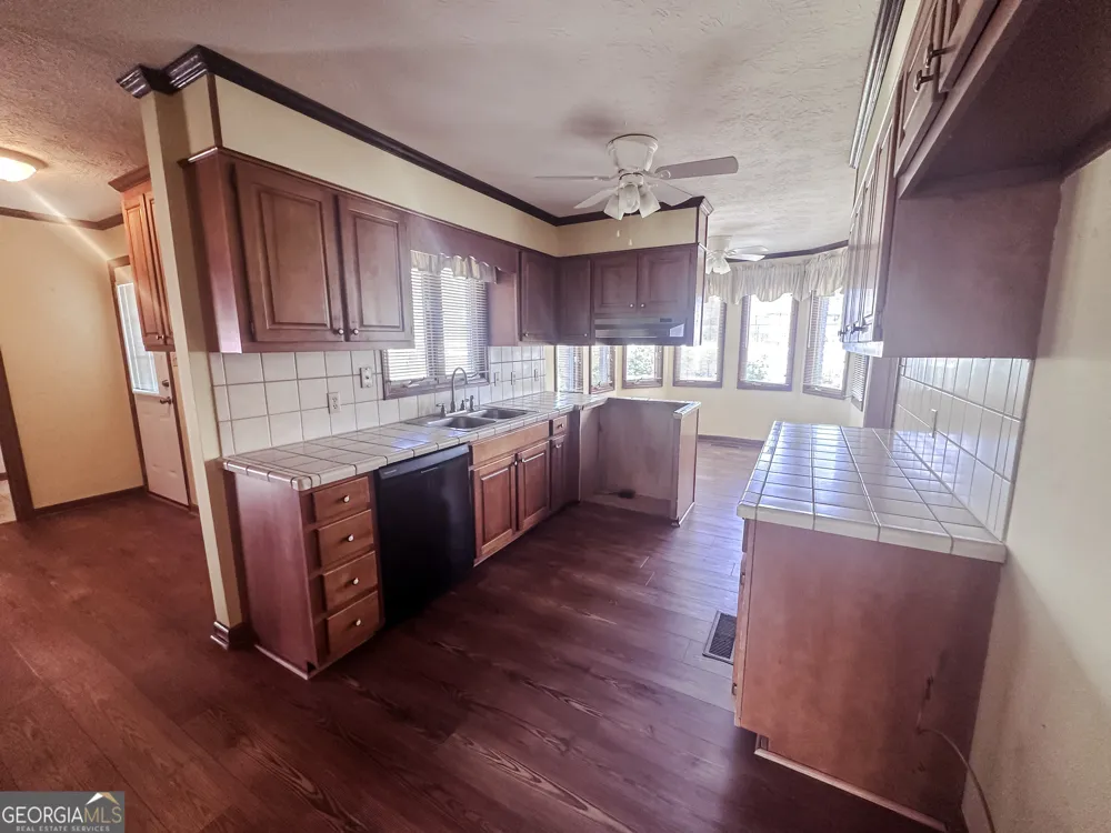 1869 Florida AVE Soperton, GA 30457