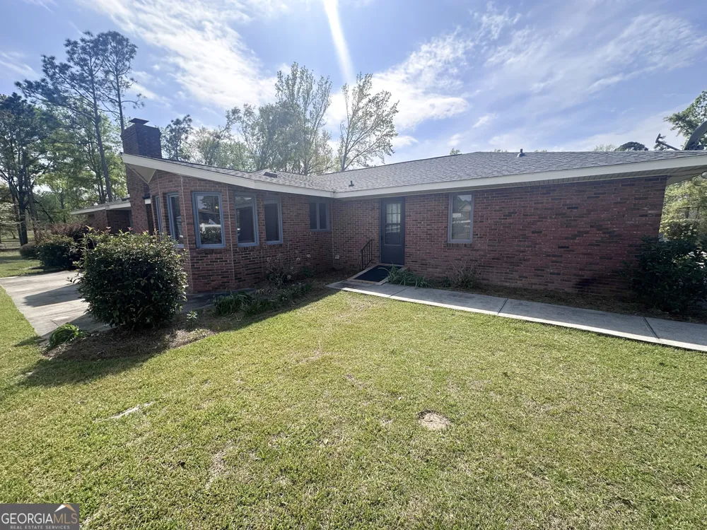 1869 Florida AVE Soperton, GA 30457