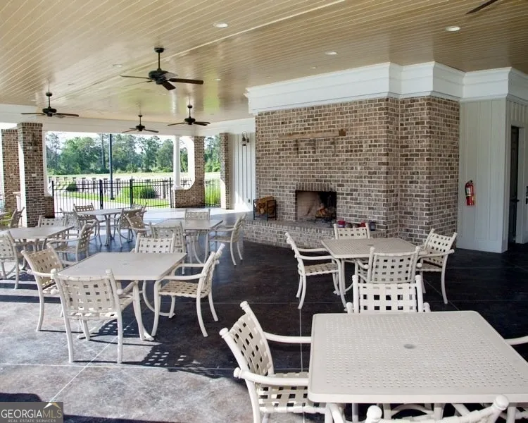 306 Clubhouse CIR St. Marys, GA 31558