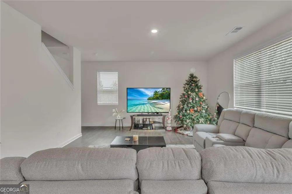 23 Embry BLVD Pendergrass, GA 30567