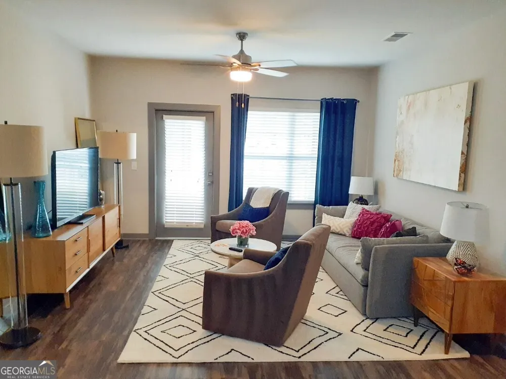 2080 One White Oak LN Cumming, GA 30041