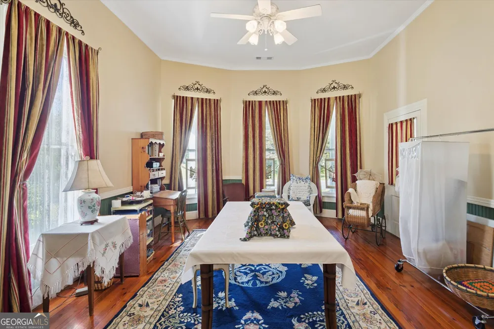 610 W Liberty ST Claxton, GA 30417