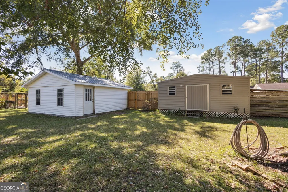 610 W Liberty ST Claxton, GA 30417
