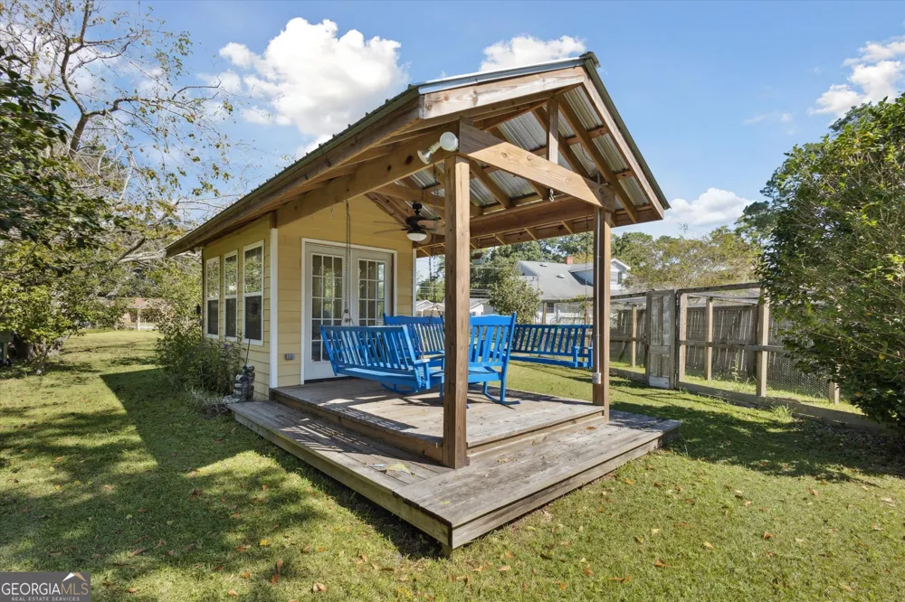 610 W Liberty ST Claxton, GA 30417