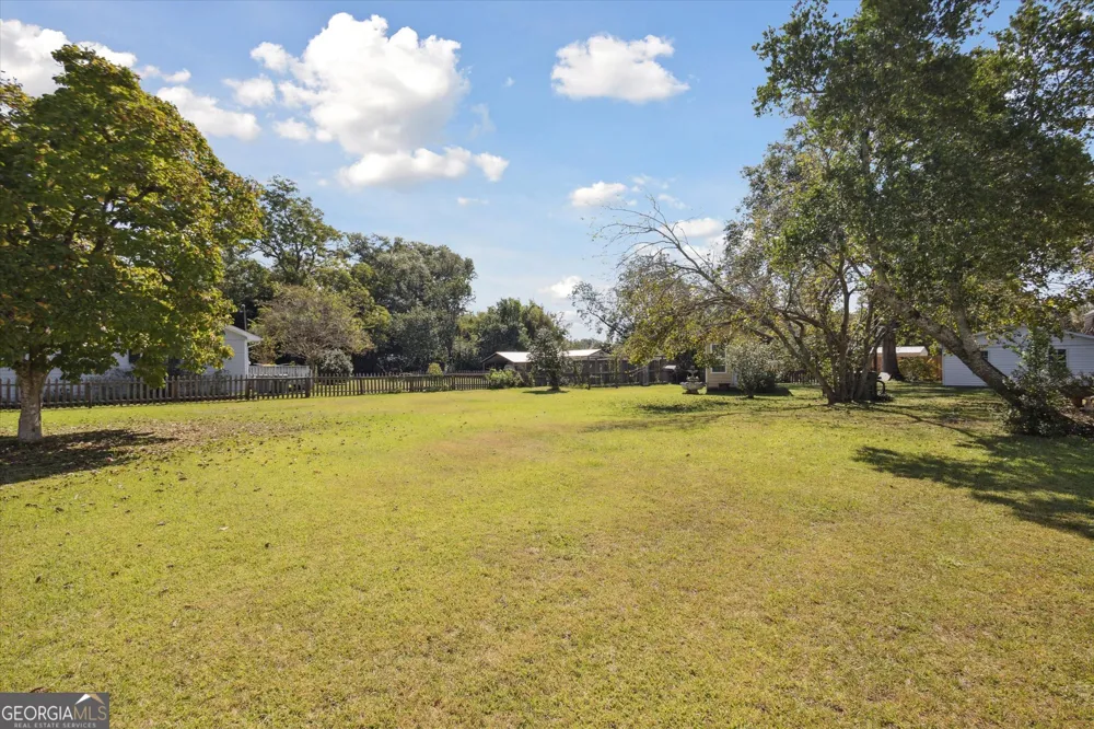 610 W Liberty ST Claxton, GA 30417