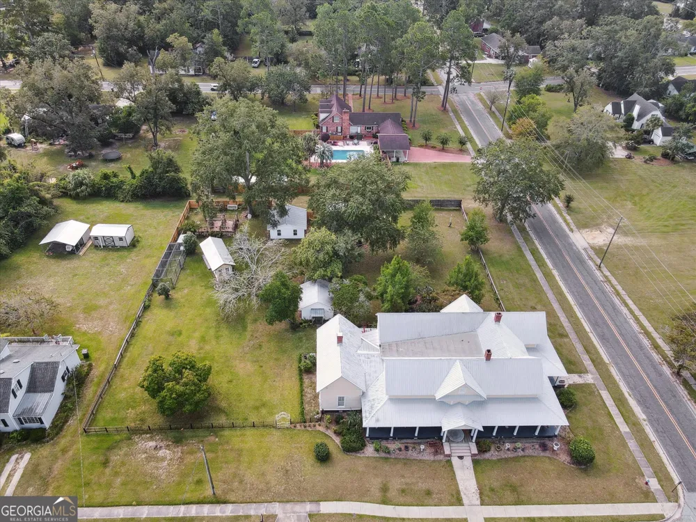 610 W Liberty ST Claxton, GA 30417