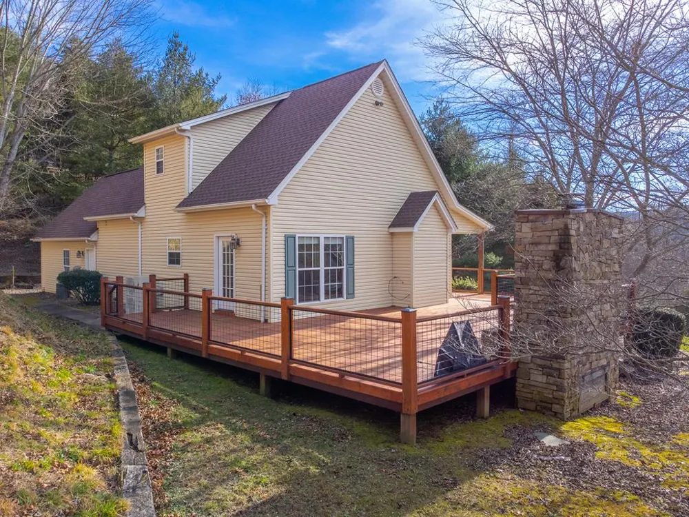 Rock Field Way Sylva, NC 28779