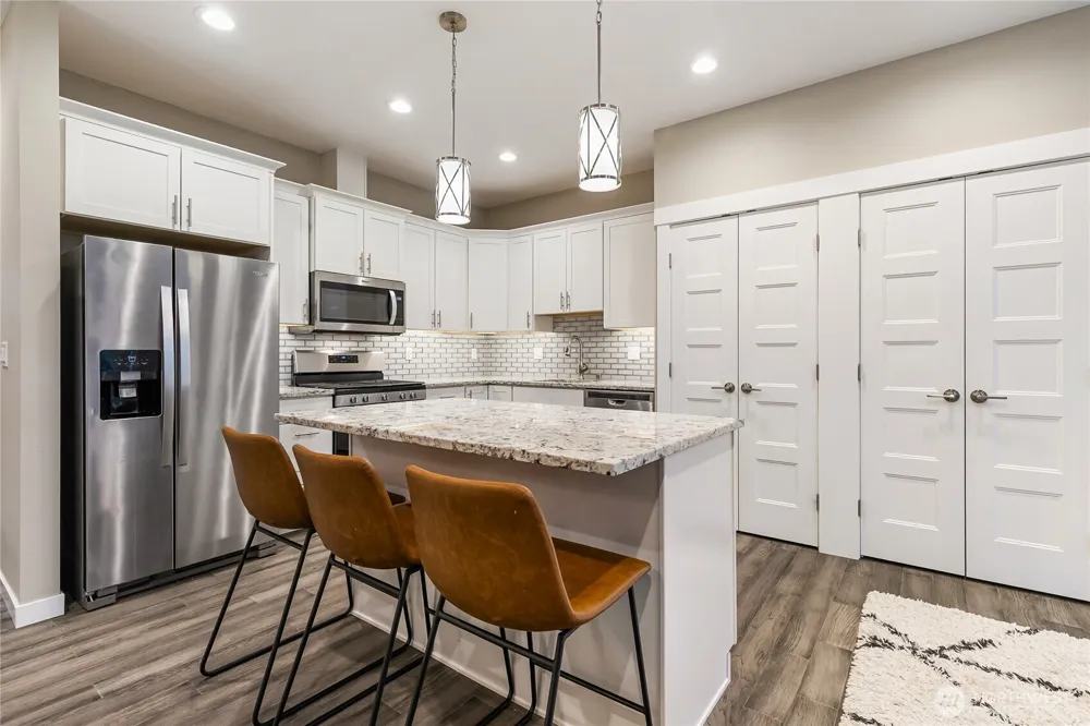 5683 Sunstone Place #102 Ferndale, WA 98248
