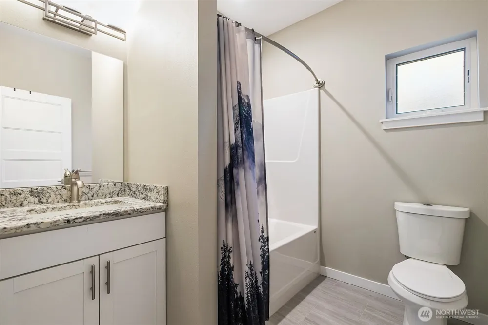 5683 Sunstone Place #102 Ferndale, WA 98248