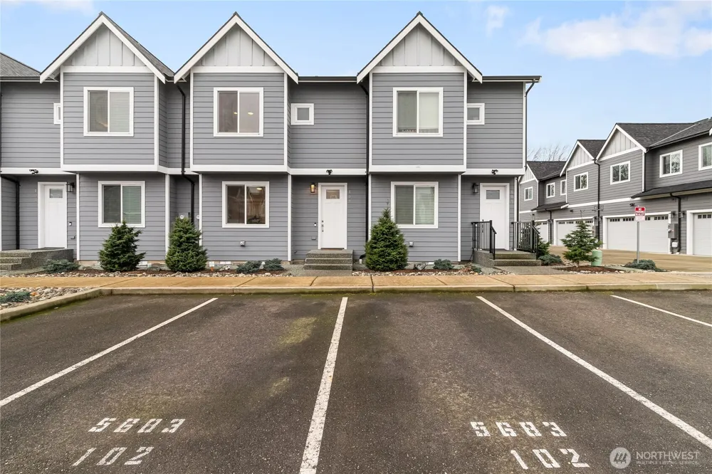 5683 Sunstone Place #102 Ferndale, WA 98248
