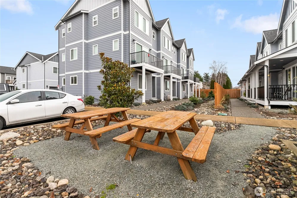 5683 Sunstone Place #102 Ferndale, WA 98248