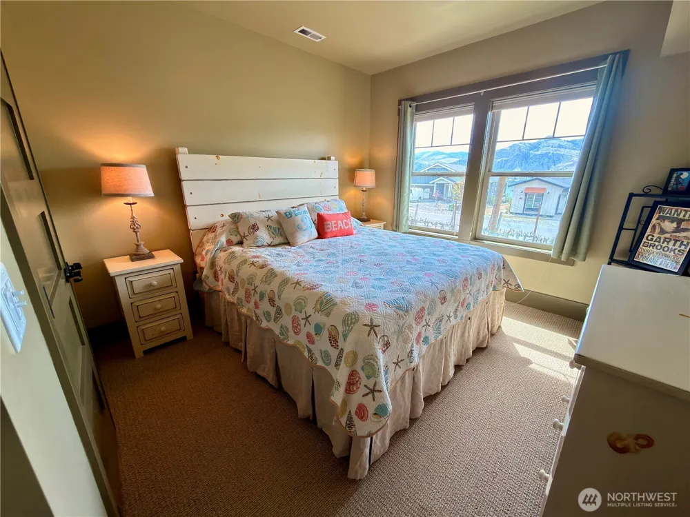 122 Village Way Oroville, WA 98844