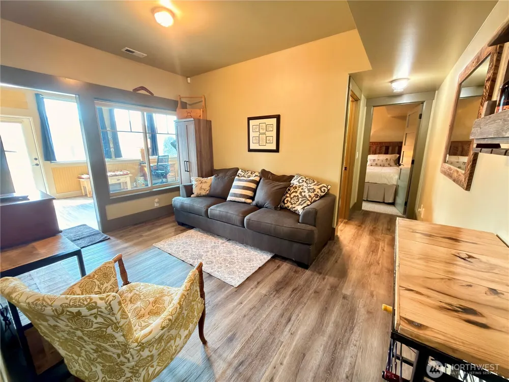 122 Village Way Oroville, WA 98844