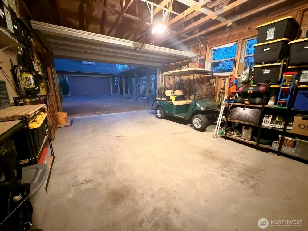 122 Village Way Oroville, WA 98844