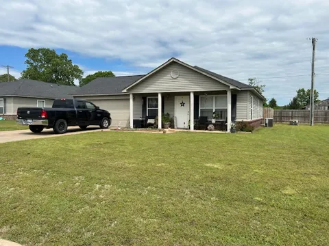 20 Cypress Avenue