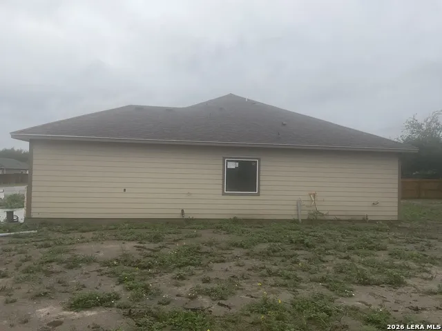 1551 MARYVILLE LOOP Beeville, TX 78102