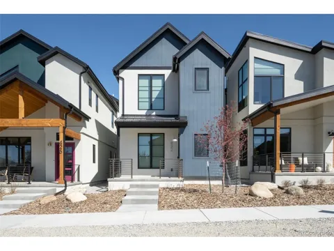 432 E Arkansas Street