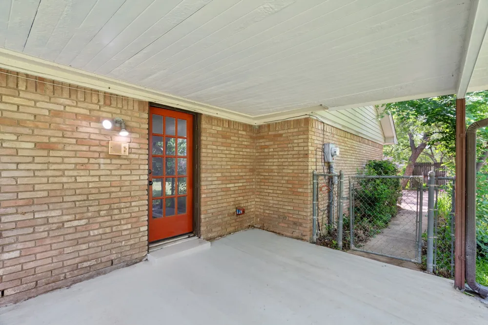 1602 Wagon Wheel Trail Pantego, TX 76013