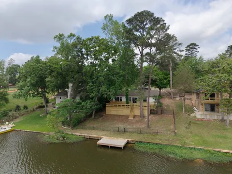 1221 Chateau Lane