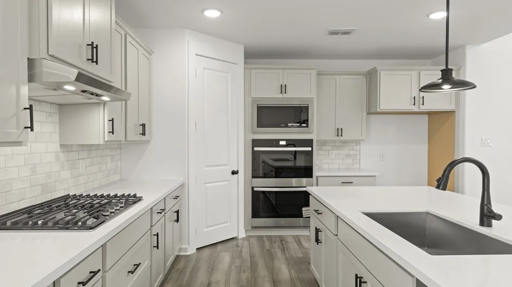 8736 Treeline Parkway Justin, TX 76247