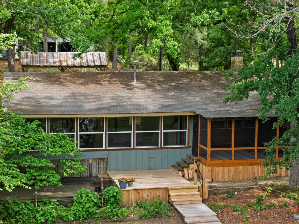 646 County Road 3235 Quitman, TX 75783