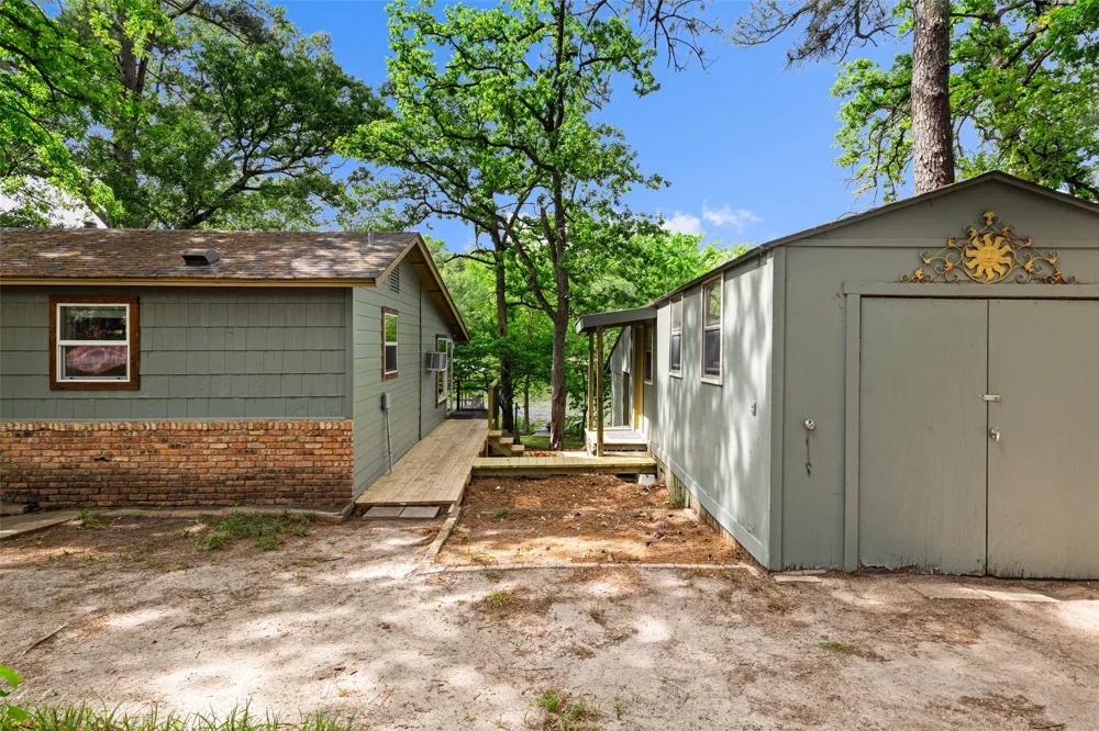 646 County Road 3235 Quitman, TX 75783