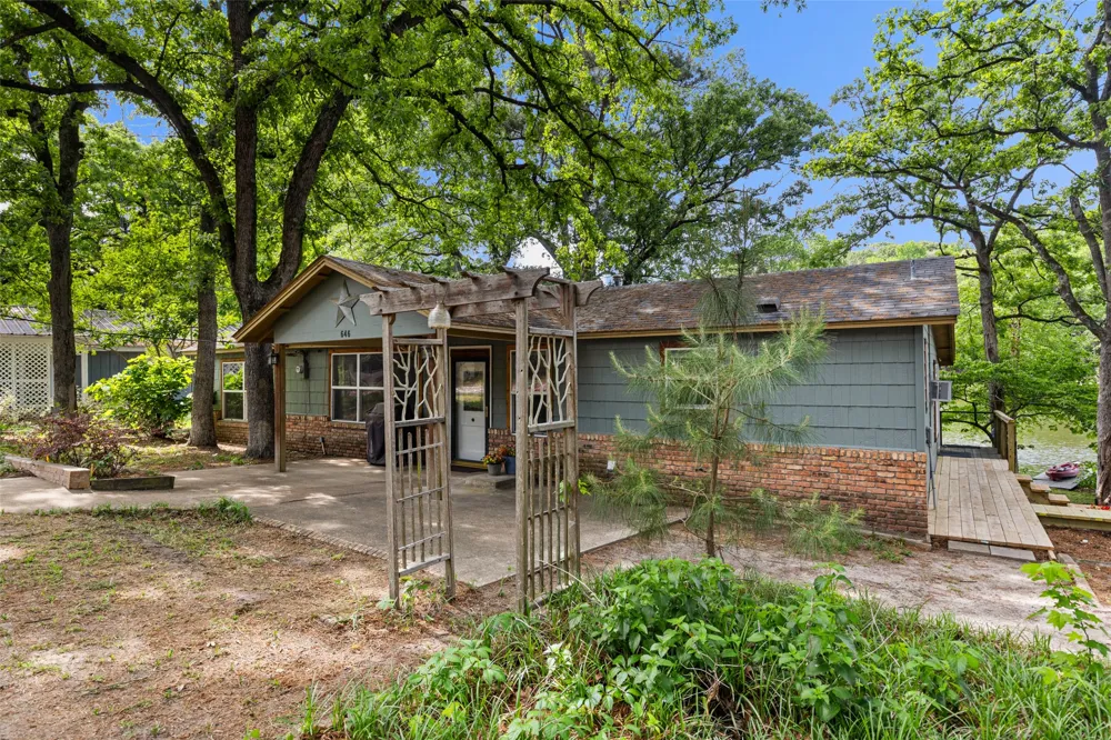 646 County Road 3235 Quitman, TX 75783