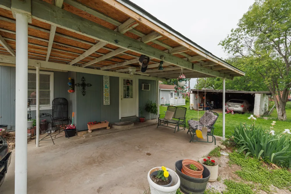 308 W 5th Street Coleman, TX 76834