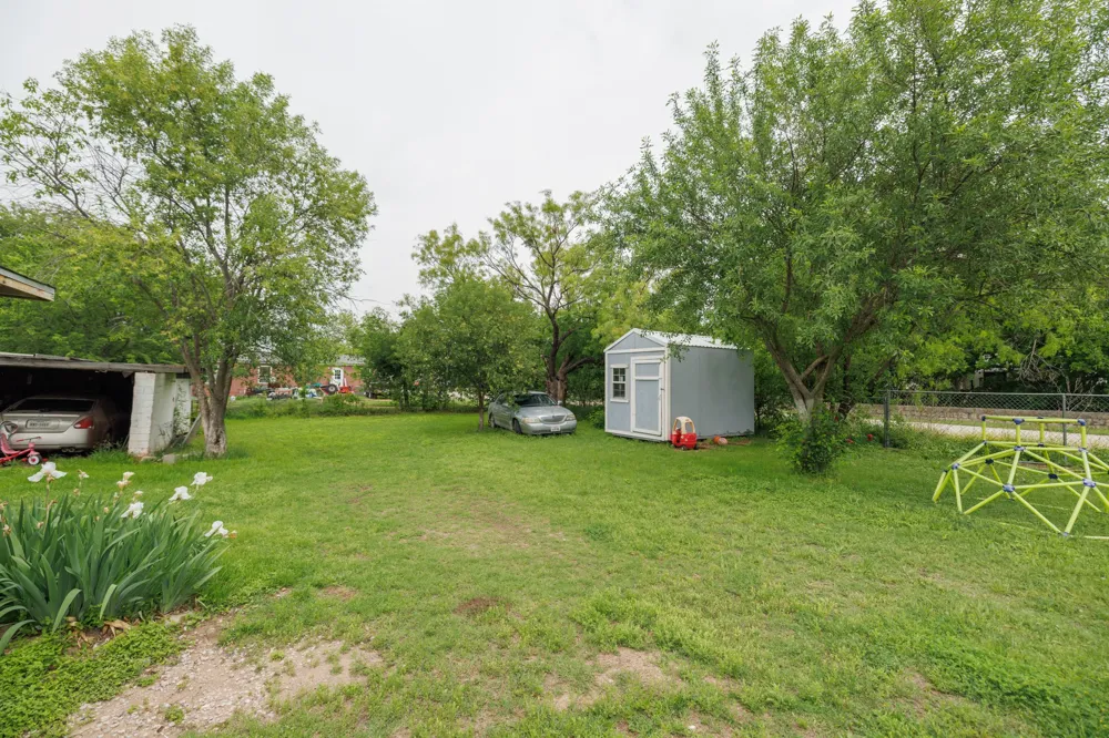 308 W 5th Street Coleman, TX 76834