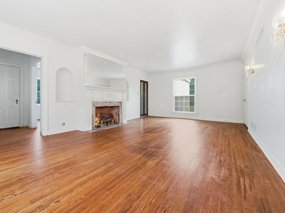 609 E Main Street Hamilton, TX 76531