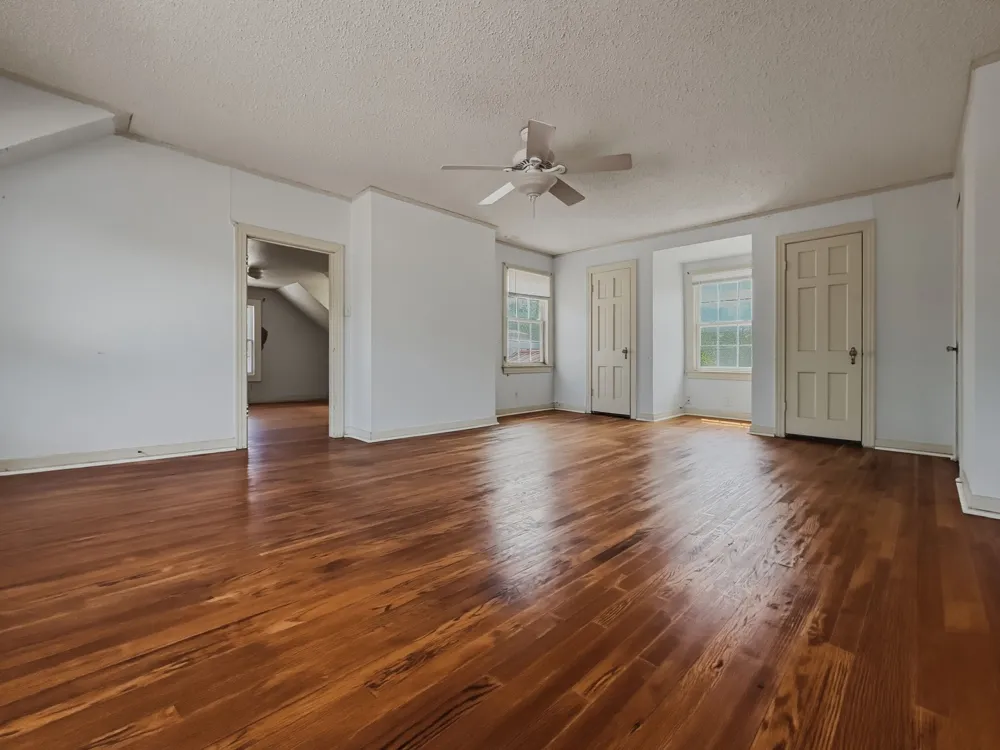 609 E Main Street Hamilton, TX 76531