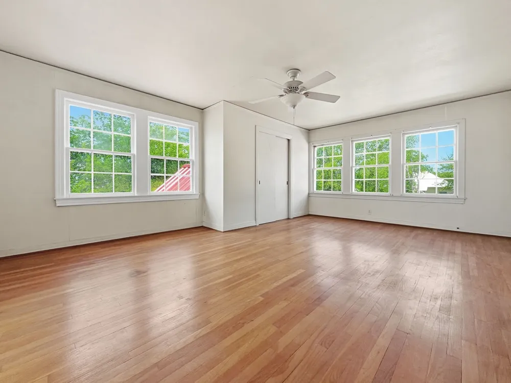 609 E Main Street Hamilton, TX 76531